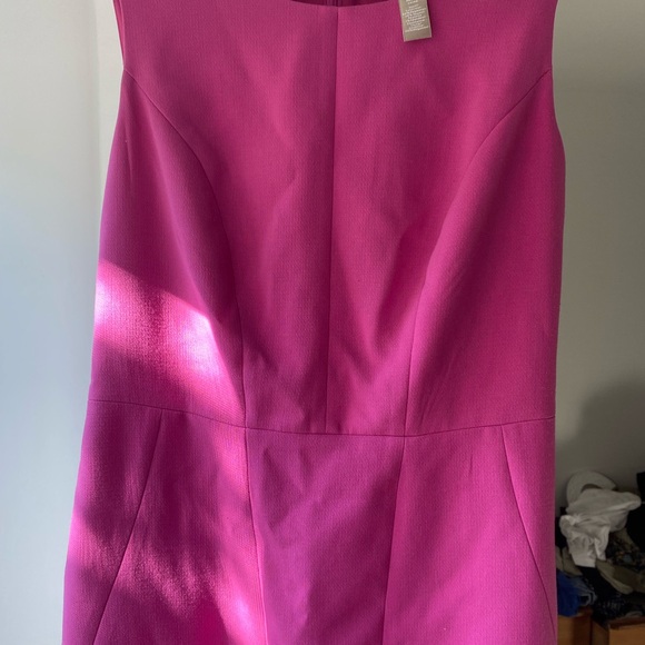 Banana Republic dress - in brand new condition. - Picture 2 of 5